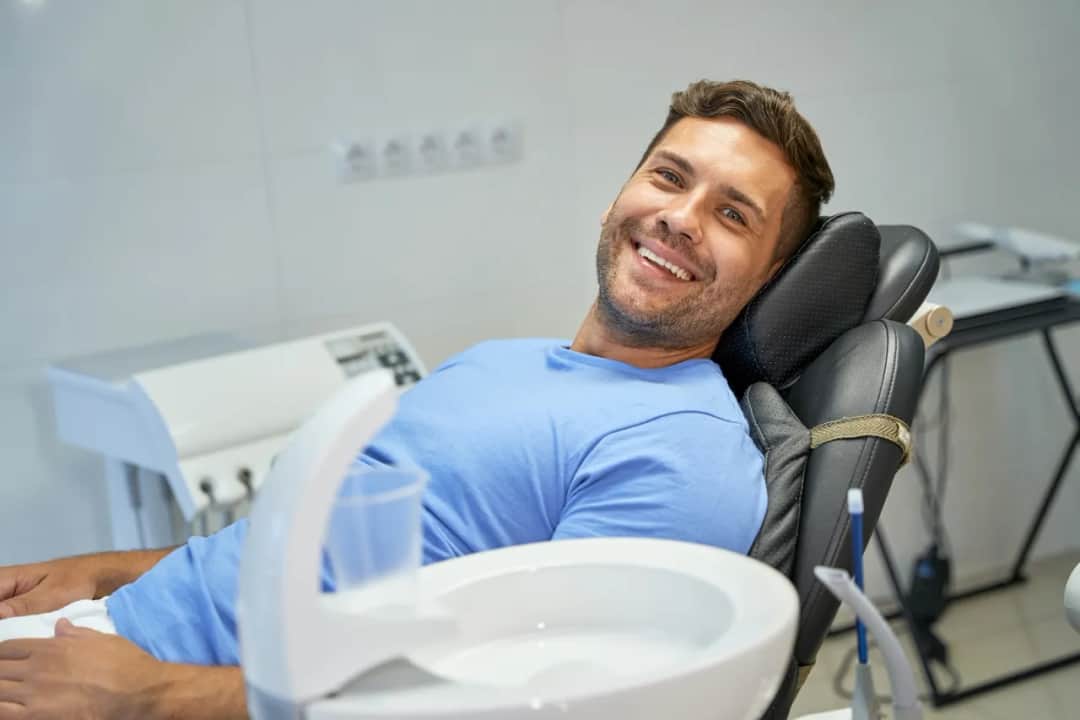 Ile czasu po dentyście nie można jeść? Ważne informacje dla Ciebie