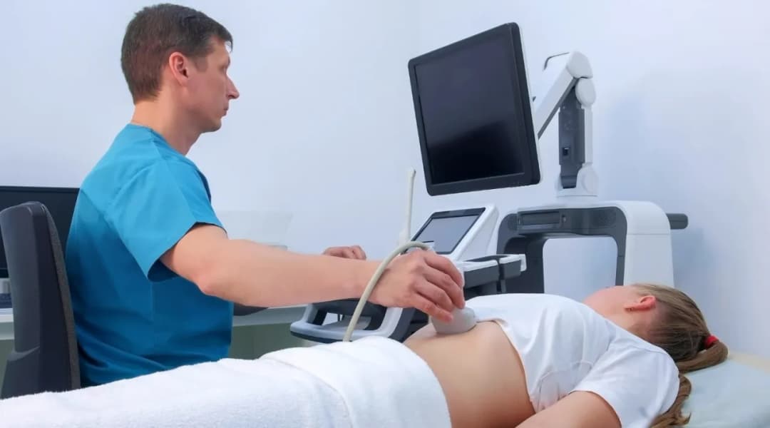 Czy urolog robi USG i jakie schorzenia można dzięki niemu wykryć?