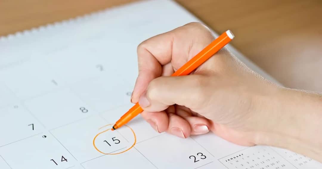 Czy przed miesiączką są dni płodne? Sprawdź ryzyko ciąży i owulacji