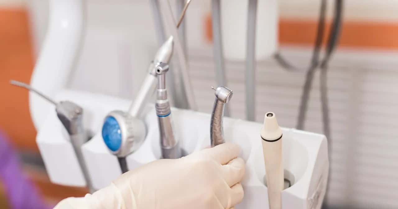 Dentysta może wystawić L4? Kiedy i na jakich zasadach