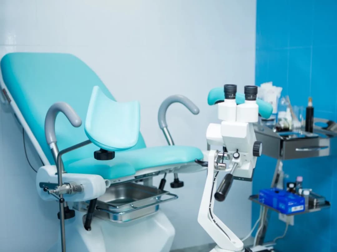 Czy pierwsza wizyta u ginekologa jest bolesna? Oto co musisz wiedzieć